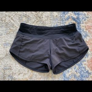 Lululemon size 2 Speed-Up Shorts